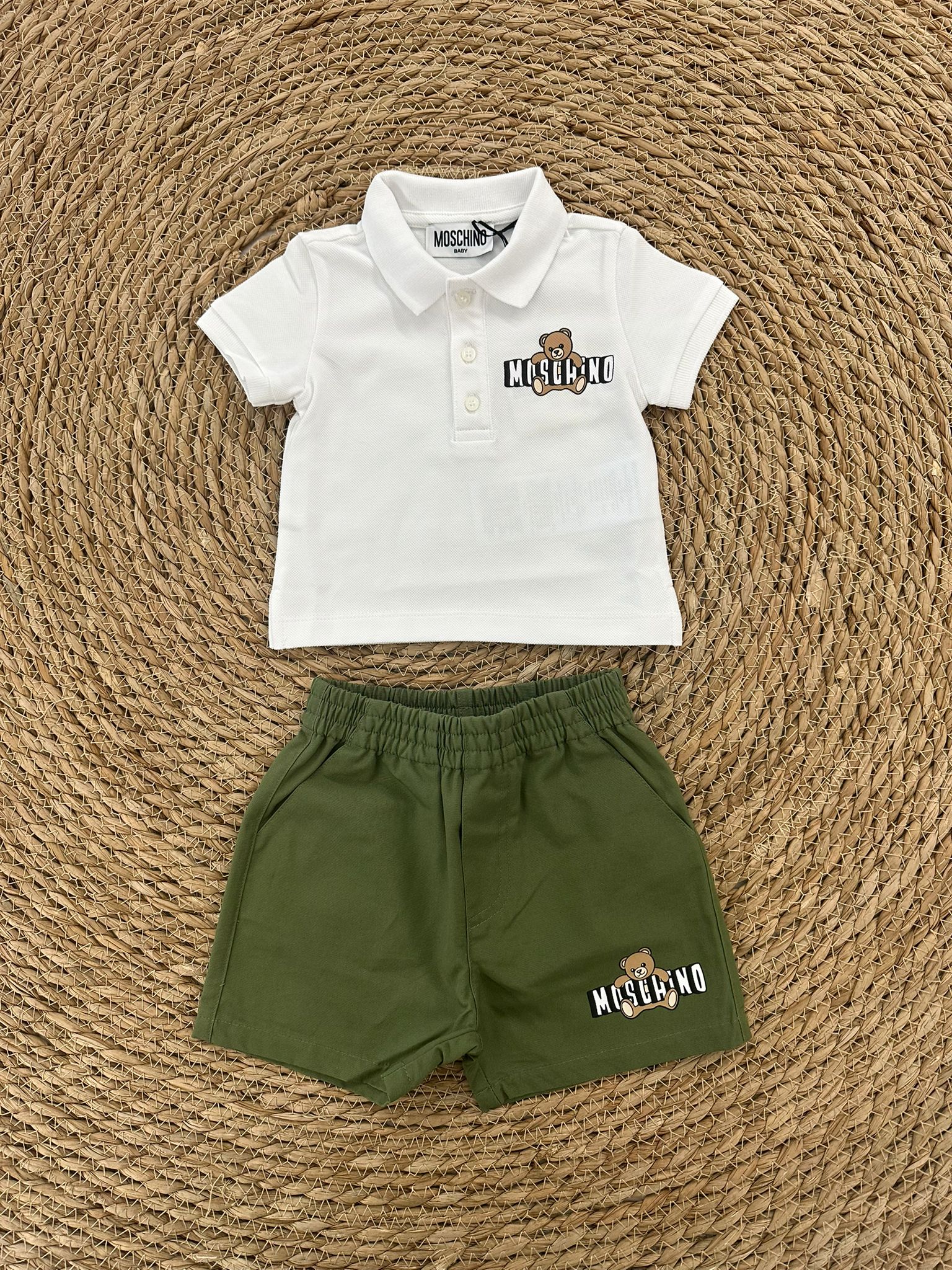 COMPLETO MOSCHINO