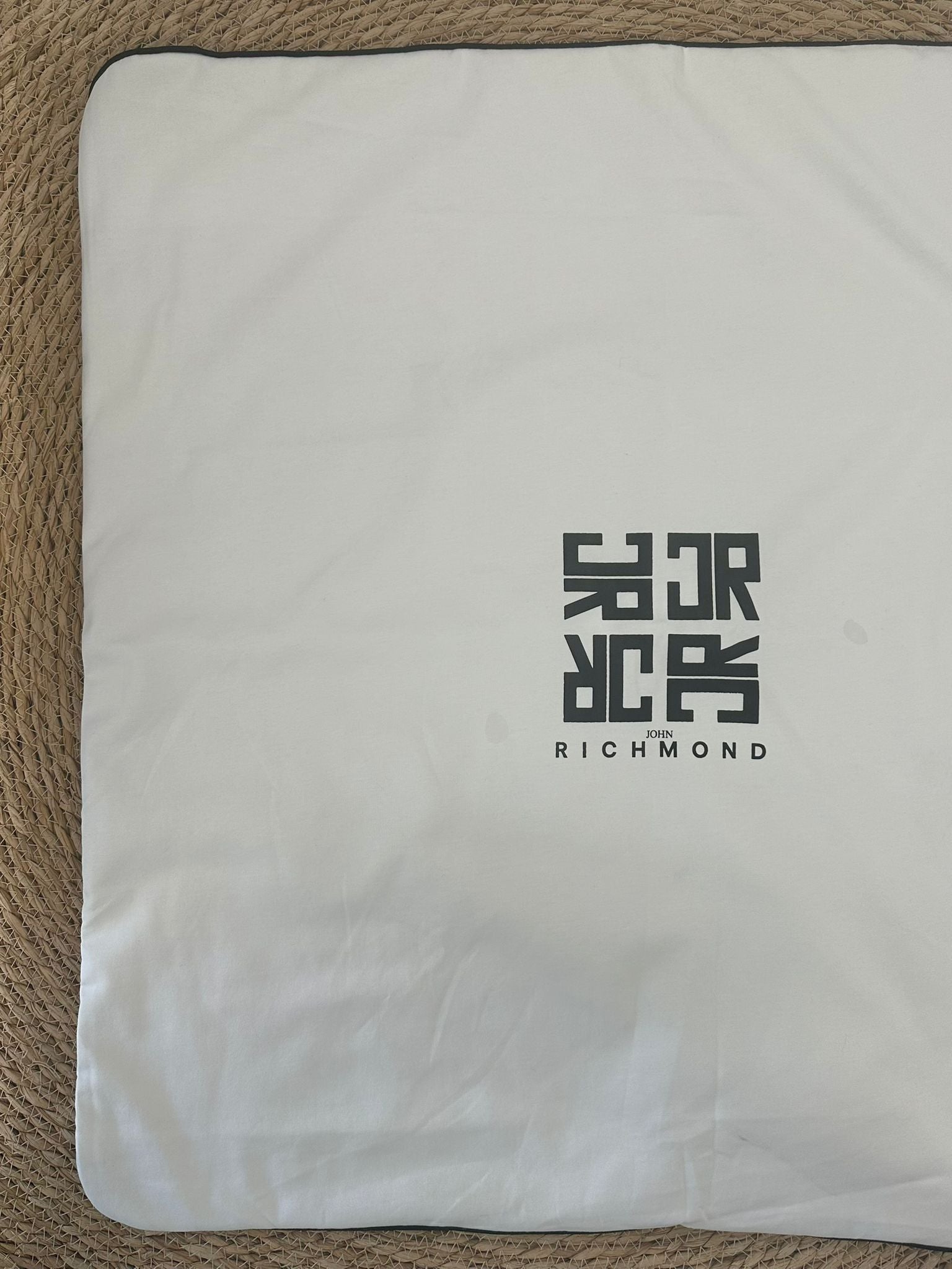 COPERTINA RICHMOND